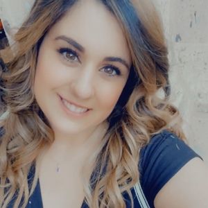 Meet your Posher, Melina